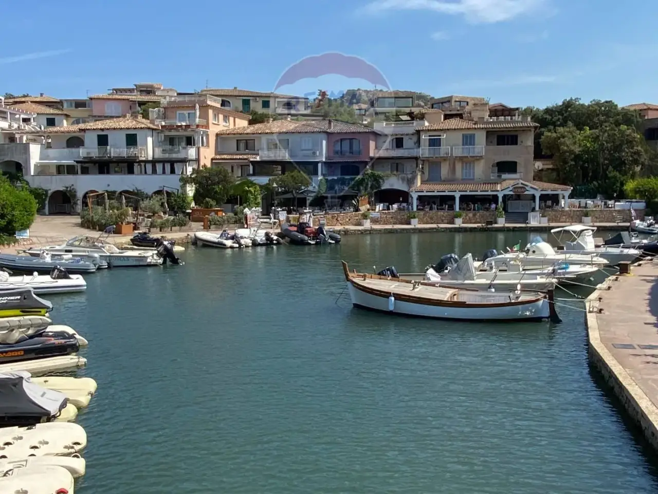 Esercizio commerciale in , Olbia, {3} - Foto 1