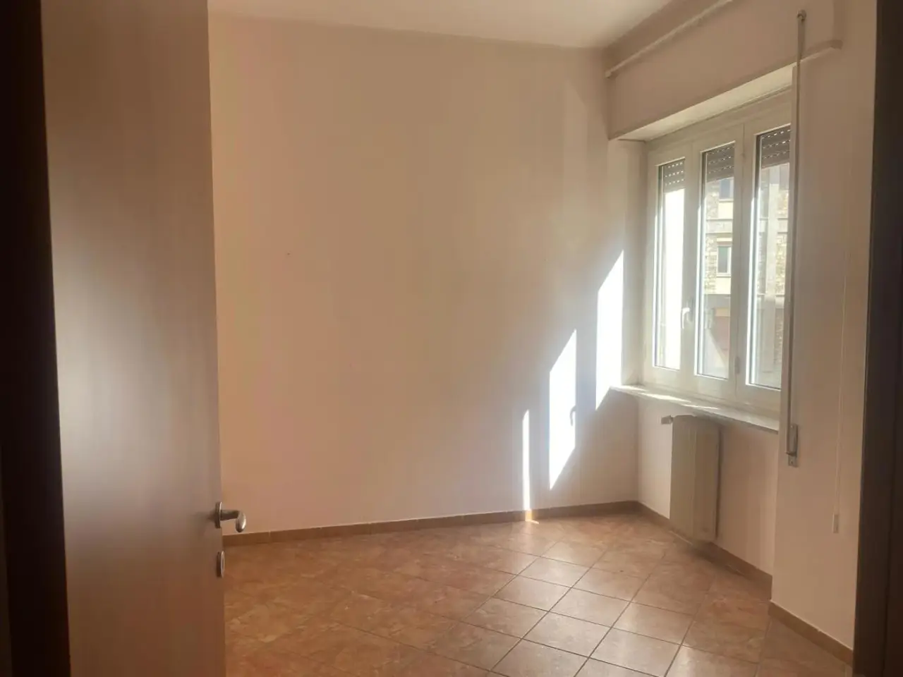 Ufficio in Via Mancini , Terni, {3} - Foto 2