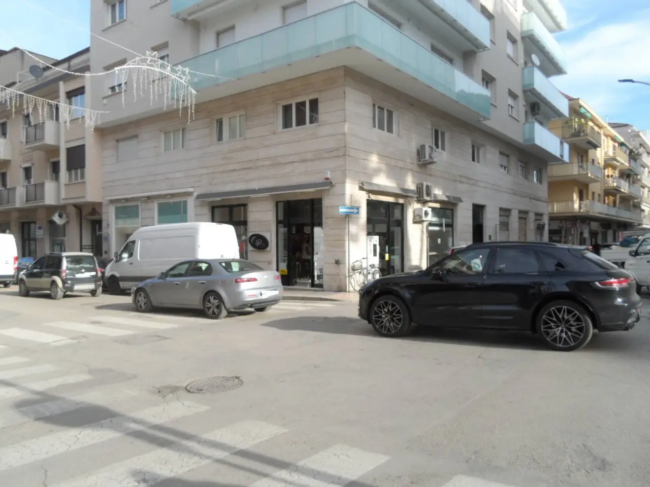 Negozio in Via Papa Giovanni XXIII, San Benedetto del Tronto, {3} - Foto 1
