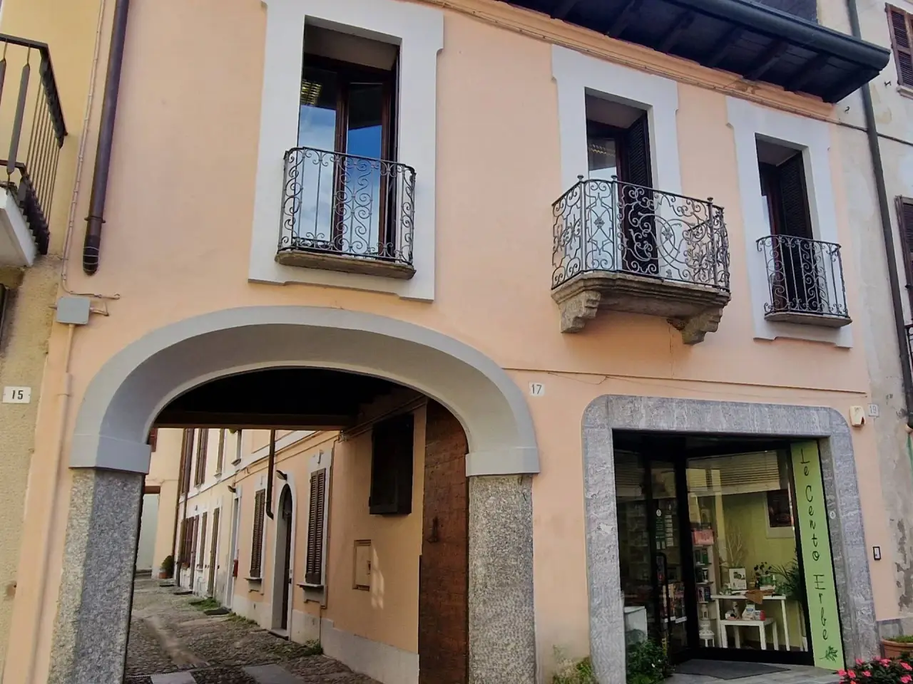 Ufficio in Via Vittorio Emanuele 17, Vimercate, {3} - Foto 1