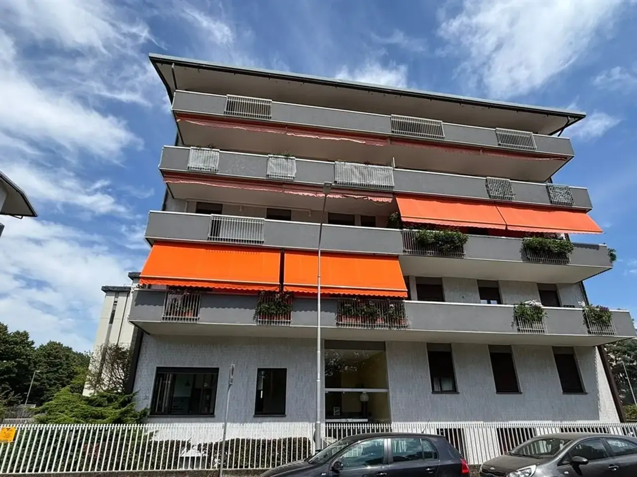 Ufficio in Via Toscana 11, Monza, {3} - Foto 1