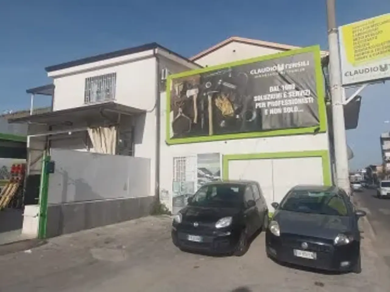 Negozio in Corso Italia 127, Frignano, {3} - Foto 1