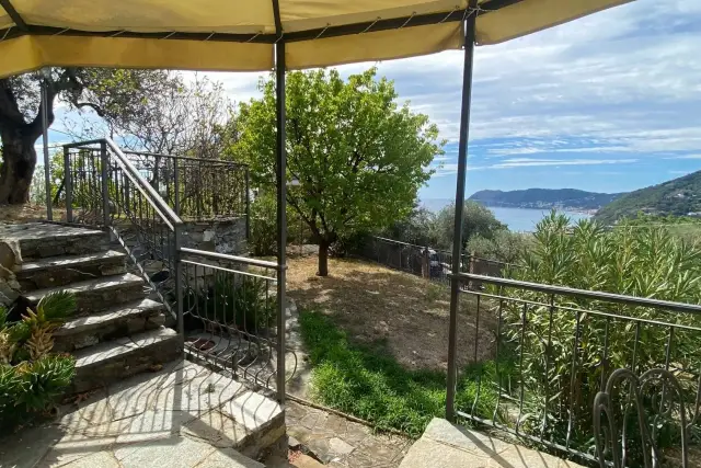 Villa in Via Rangè 75, Alassio - Foto 1