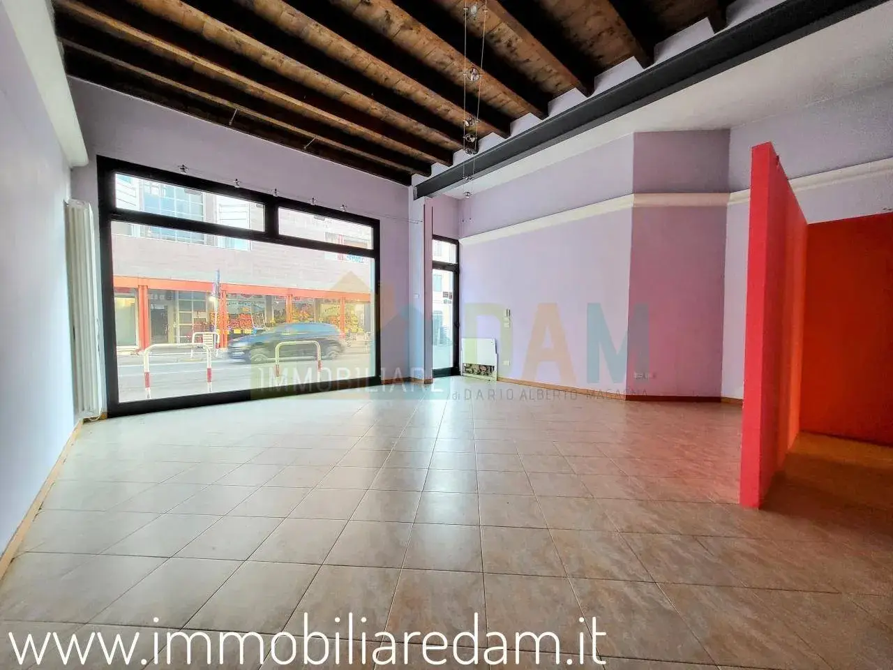 Locale commerciale in , Vicenza, {3} - Foto 2