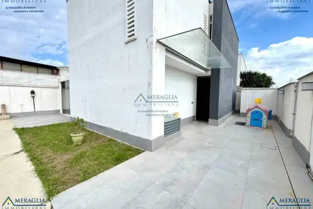 insertion image