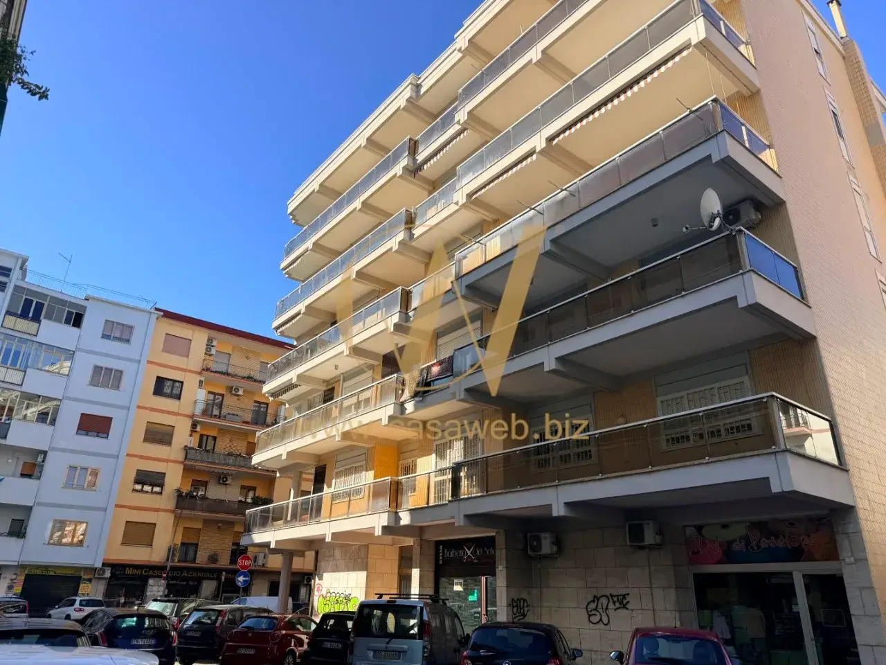 Negozio in Via De Francisis, Caserta, {3} - Foto 2