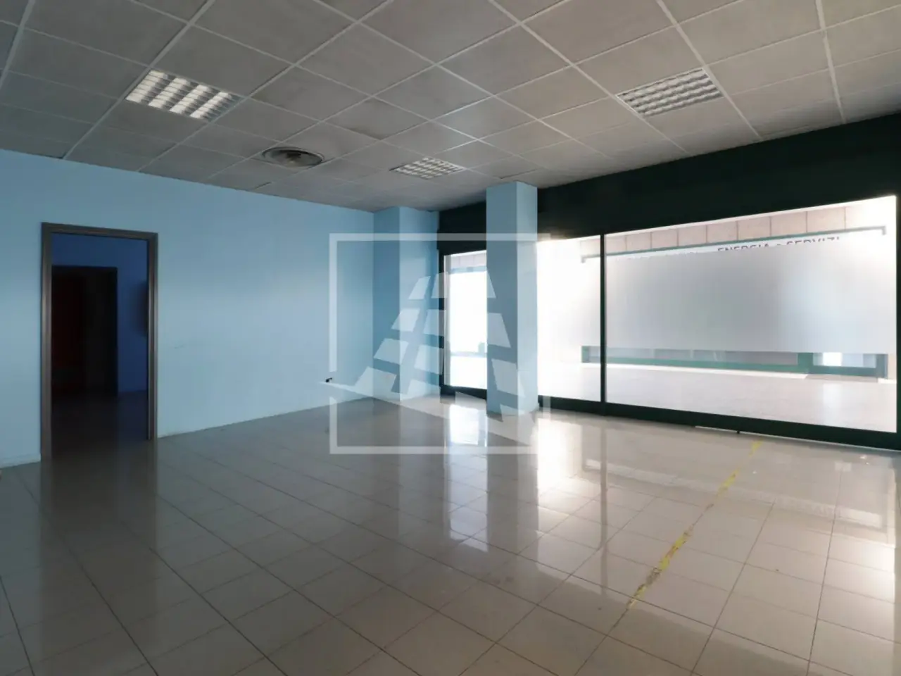 Negozio in Via Piero Gobetti 3, Reggio Emilia, {3} - Foto 1