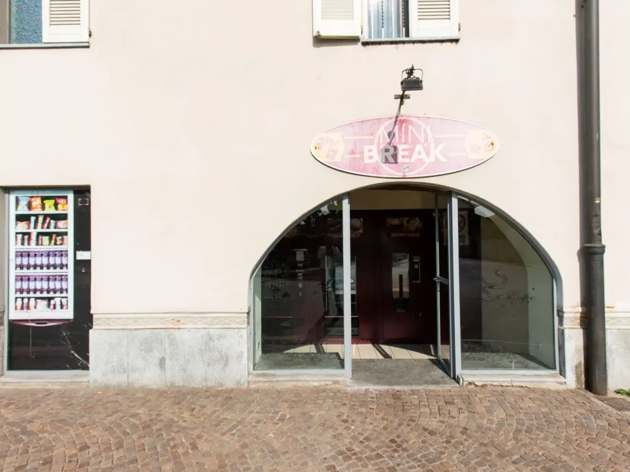 Esercizio commerciale in Via San Giovanni Bosco, 4, San Benigno Canavese, {3} - Foto 1