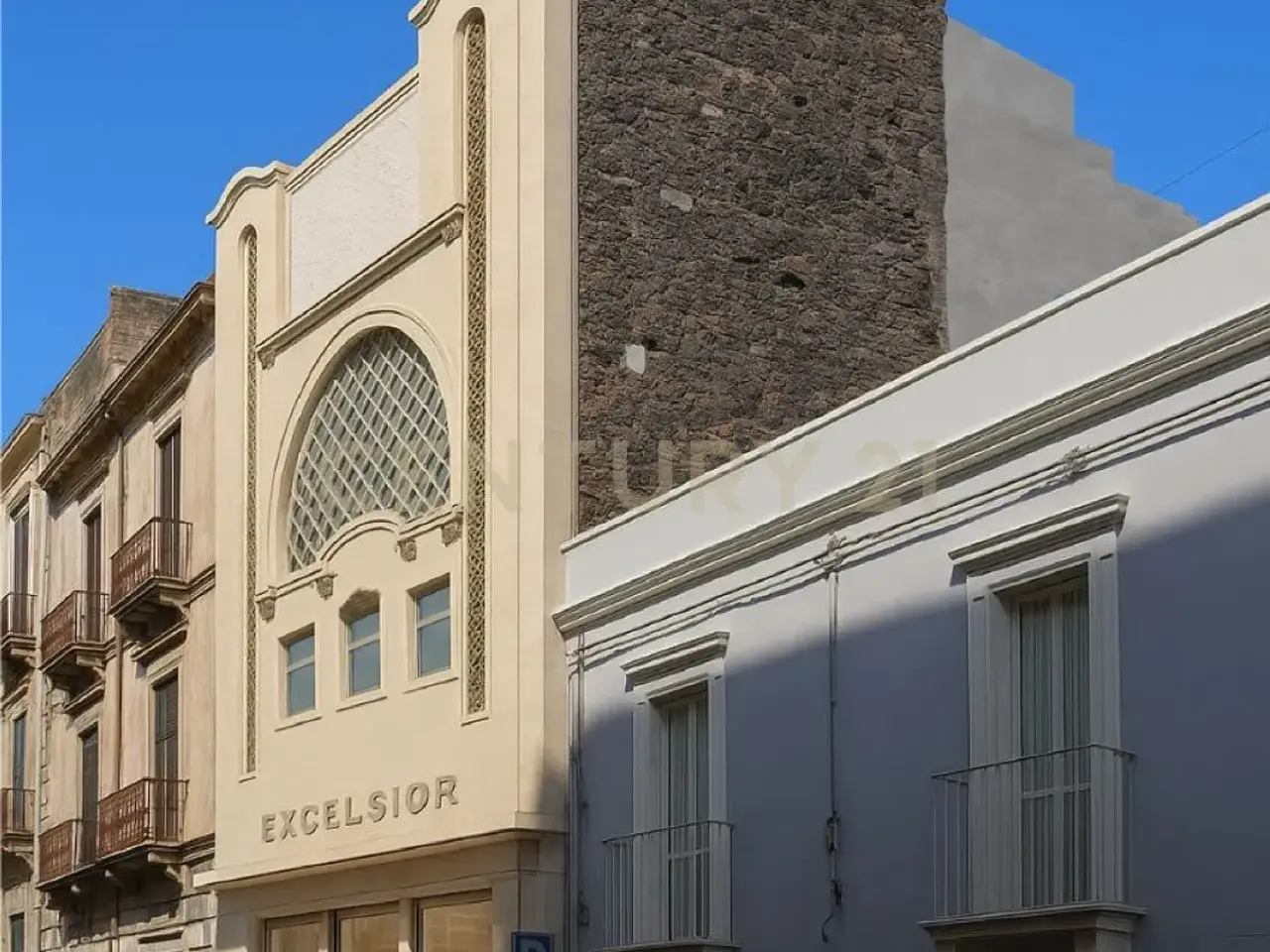Palazzina commerciale in Via Giuseppe De Felice 19, Catania, {3} - Foto 1