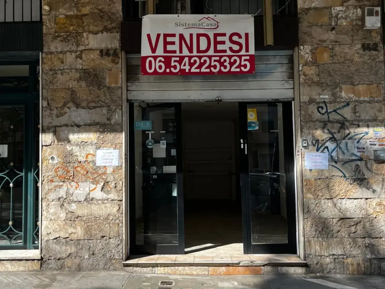 Negozio in Viale Leonardo da Vinci, Roma, {3} - Foto 1
