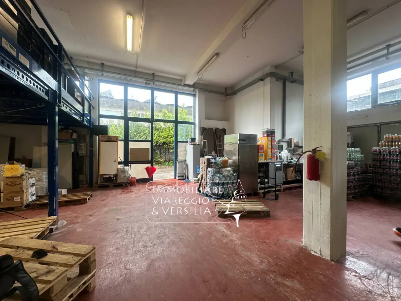 Magazzino in Via dei Calzolai 100, Camaiore, {3} - Foto 2