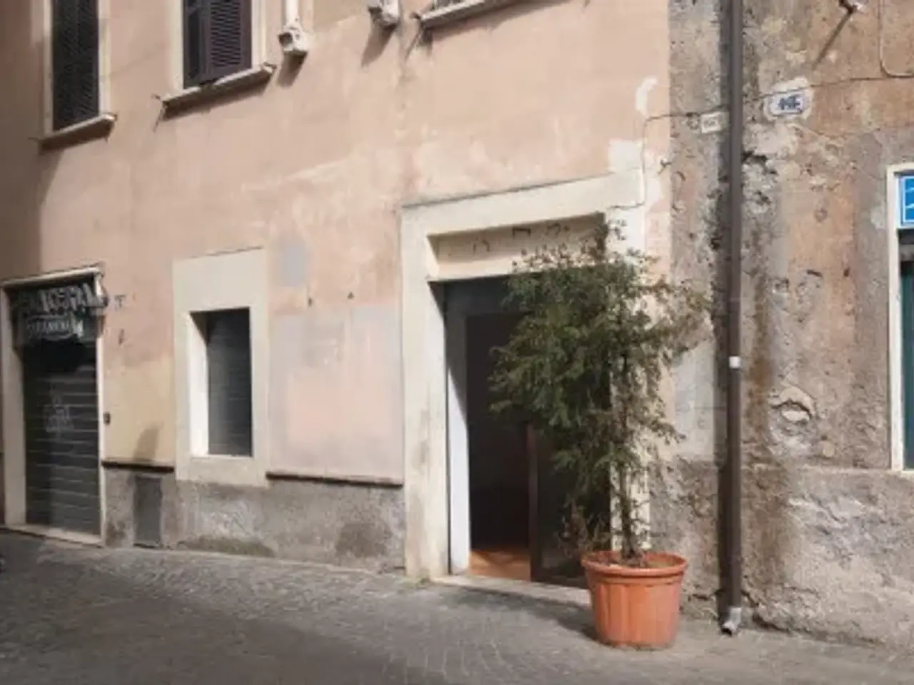 Negozio in Via Palatina 4, Tivoli, {3} - Foto 1