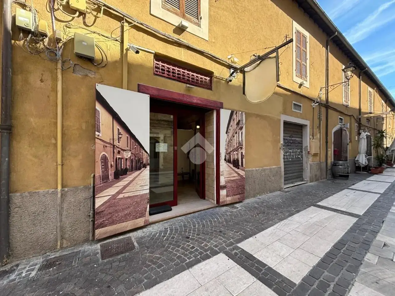 Negozio in Via delle Caserme 50, Pescara, {3} - Foto 1