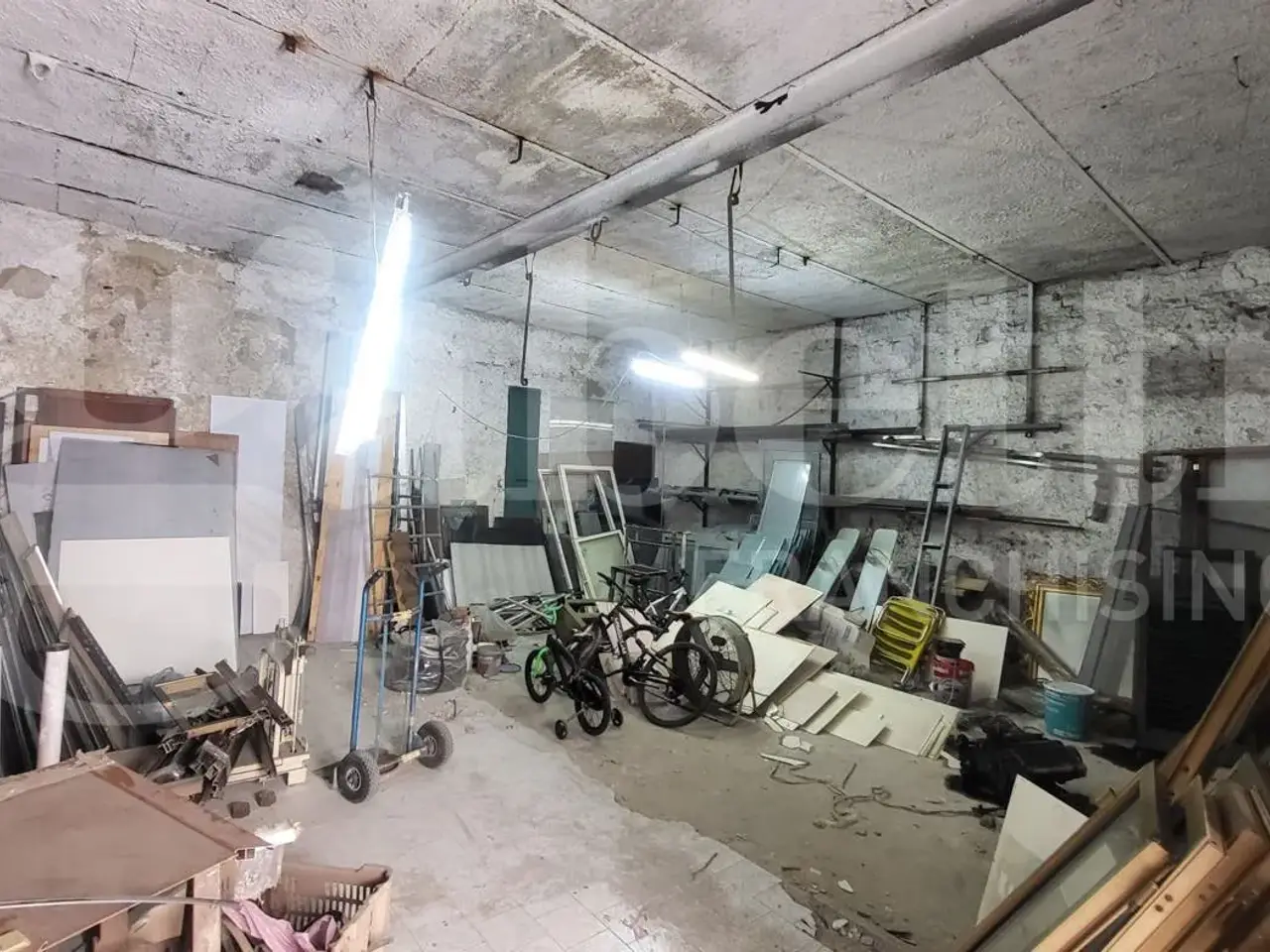 Magazzino in Via Enea, Napoli, {3} - Foto 2