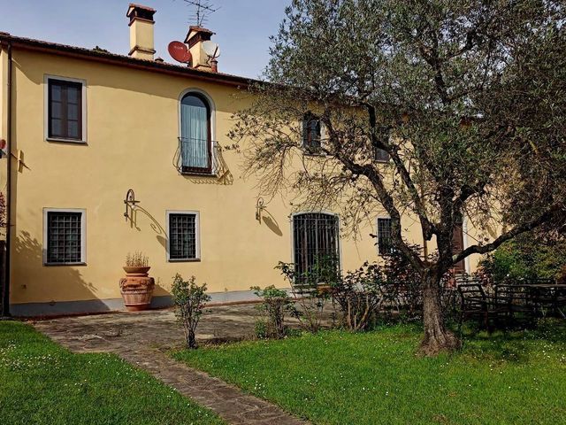 Country house or cottage in Via Pontenuovo E Croce, Pistoia - Photo 1