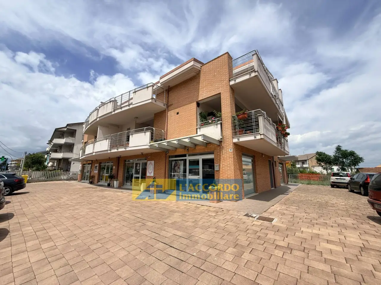 Negozio in Via Aterno 280, Chieti, {3} - Foto 2