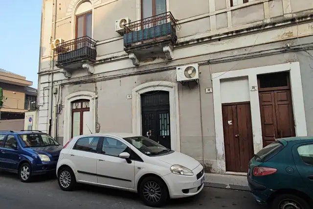 Detached house in Via Vezzosi, Catania - Photo 1