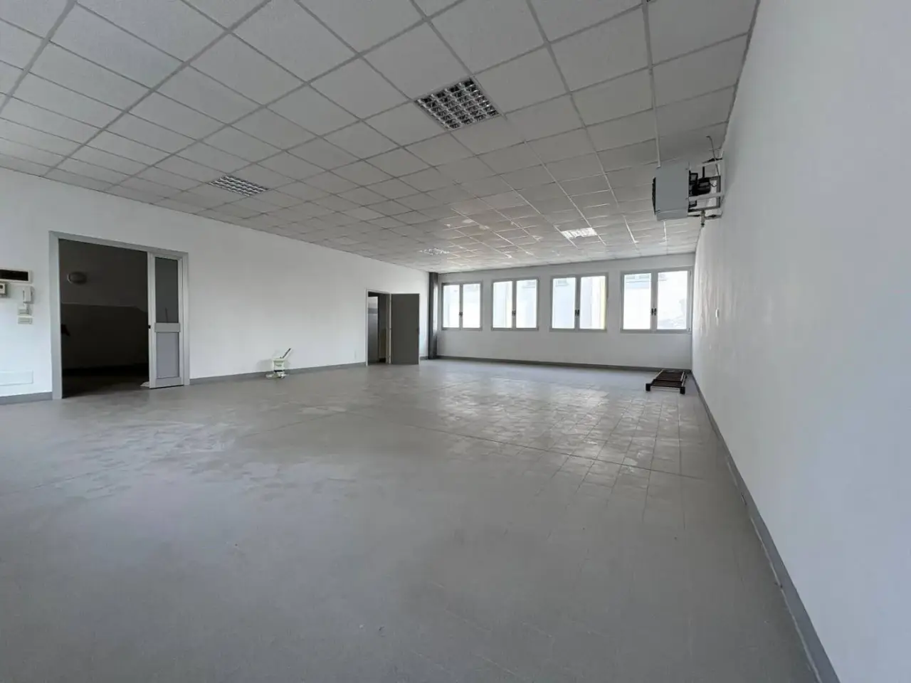 Ufficio in Via dei Ciliegi 2, San Lazzaro Di Savena, {3} - Foto 2