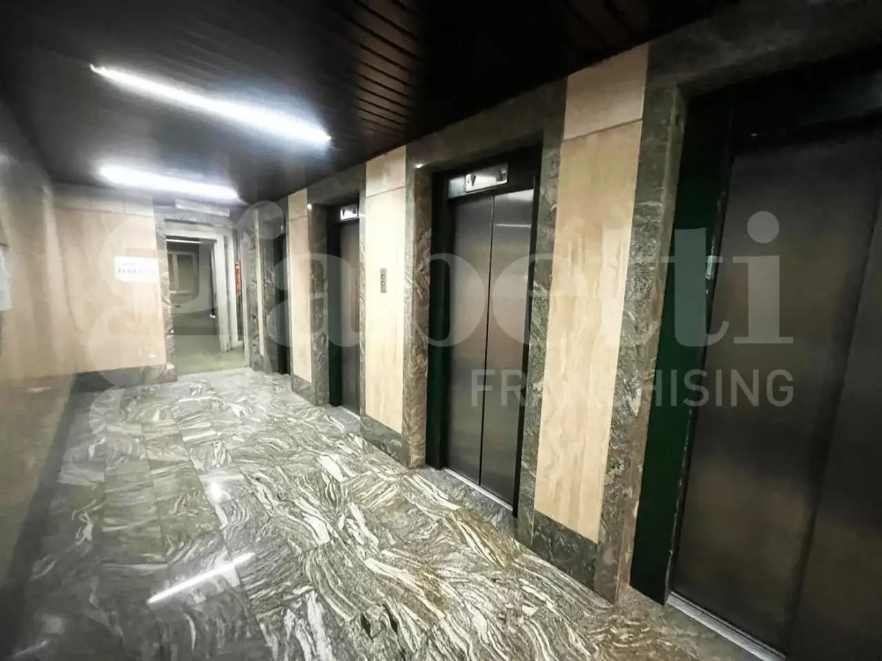 Ufficio in Via Giovanni Porzio , Napoli, {3} - Foto 2