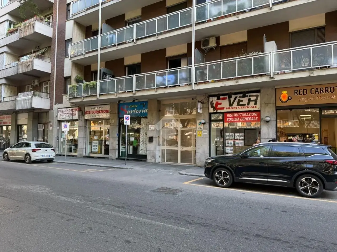 Negozio in Corso Sebastopoli 226, Torino, {3} - Foto 2