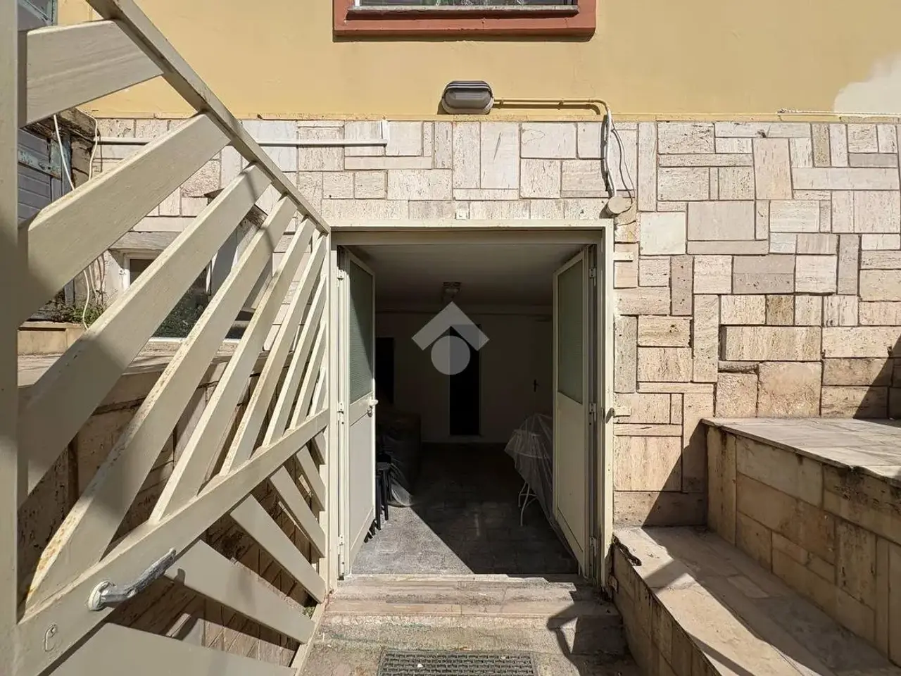 Magazzino in Via Ammiraglio Cagni 1, Brindisi, {3} - Foto 2