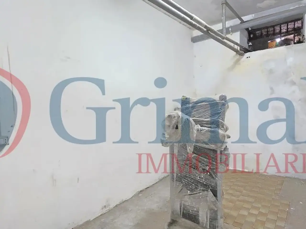 Magazzino in Via Manzoni 96, Casoria, {3} - Foto 2