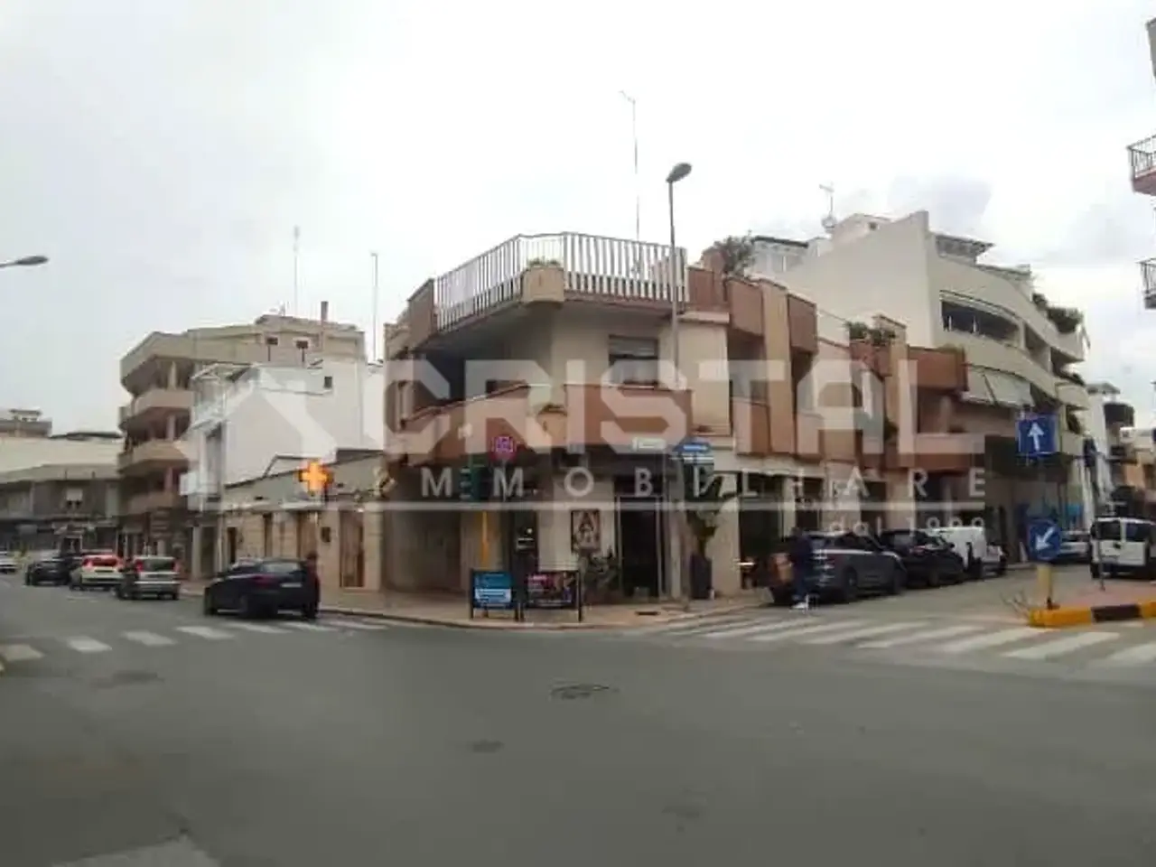 Palazzina commerciale in Via Giuseppe Mazzini 2, Andria, {3} - Foto 2