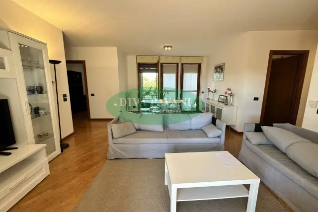 Vierzimmerwohnung in Via Bruxelles 5b, San Donato Milanese - Foto 1