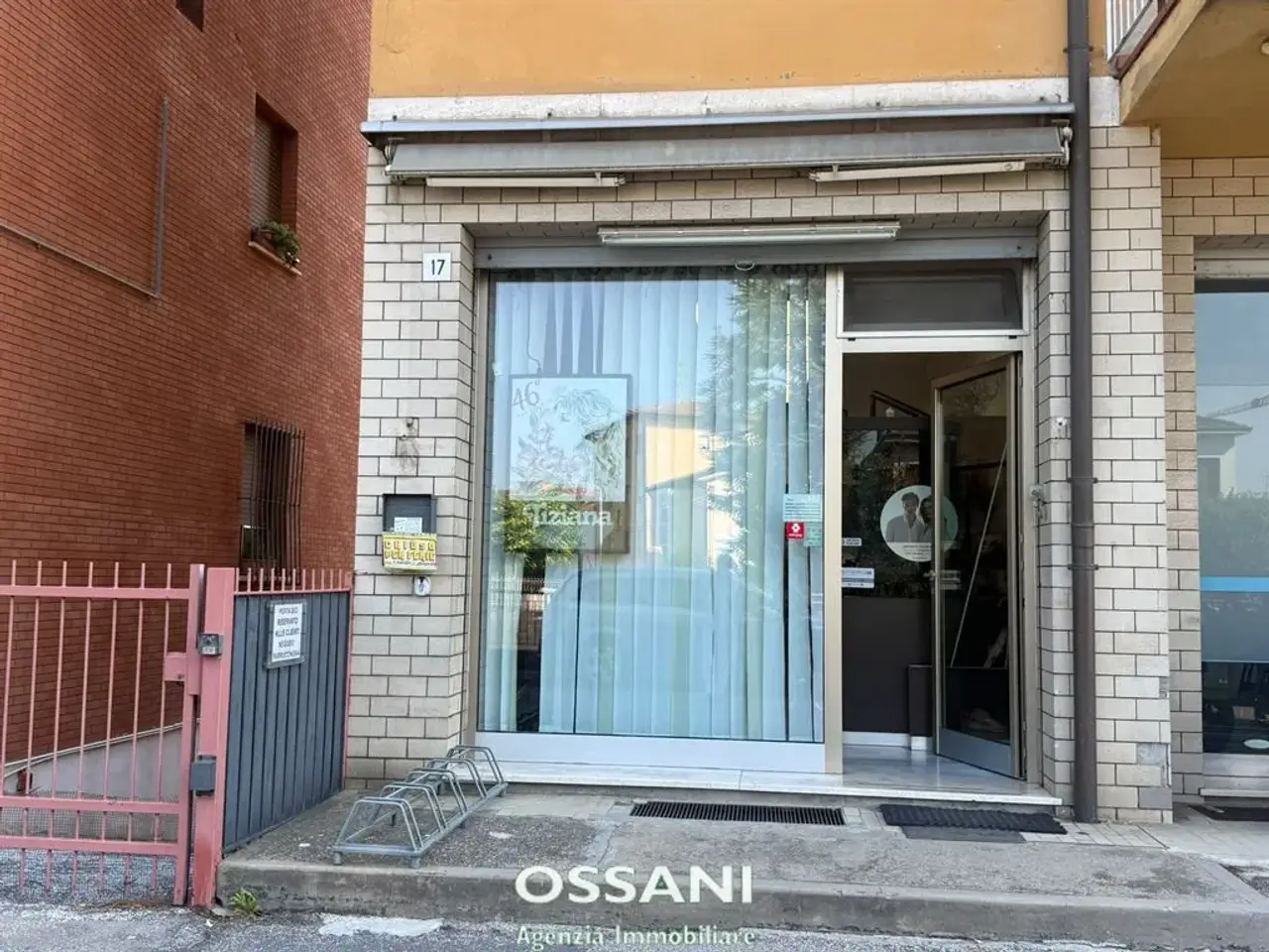 Magazzino in Via Giuliano da Maiano 17, Faenza, {3} - Foto 1