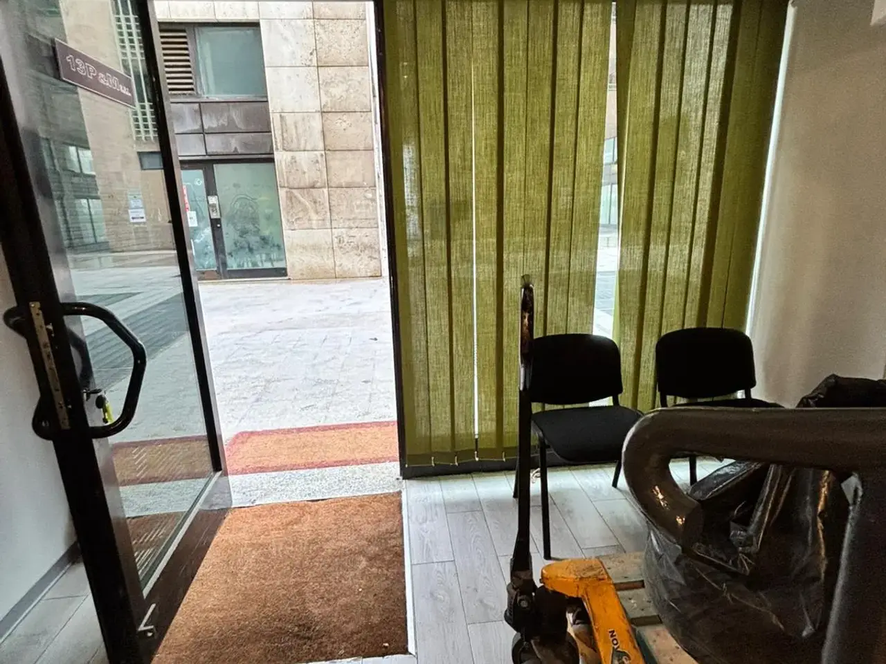 Locale commerciale in Isola E, Centro Direzionale di Napoli, Municipalità 4, Napoli, Campania, 80143, Italia, Napoli, {3} - Foto 2