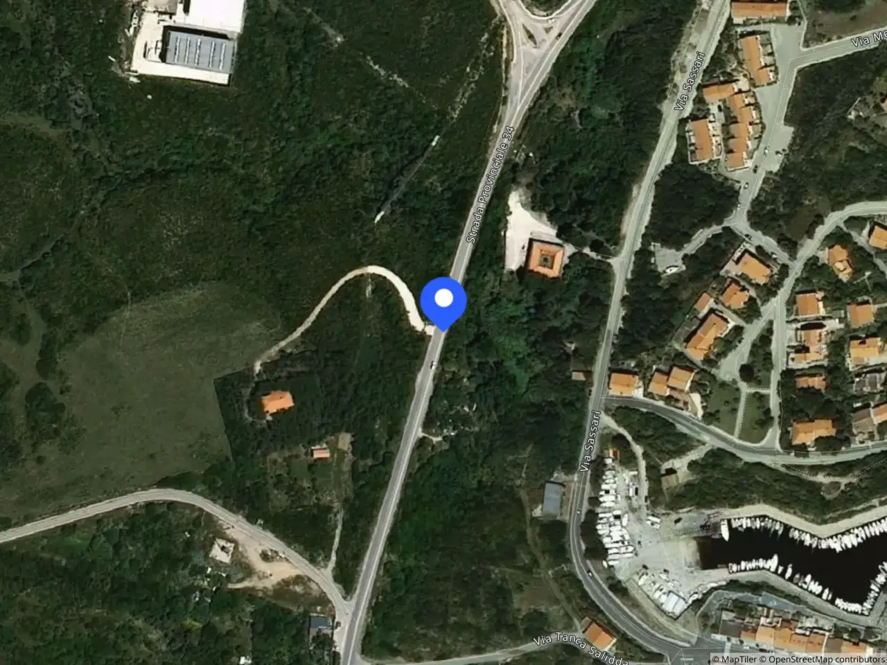 Capannone in Localita' La Marinella Zona Ind.Le Sp 34 18 34, Stintino, {3} - Foto 1