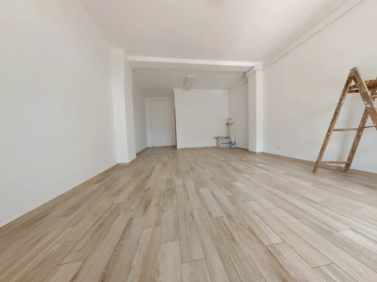 Palazzina commerciale in , Sarzana, {3} - Foto 1
