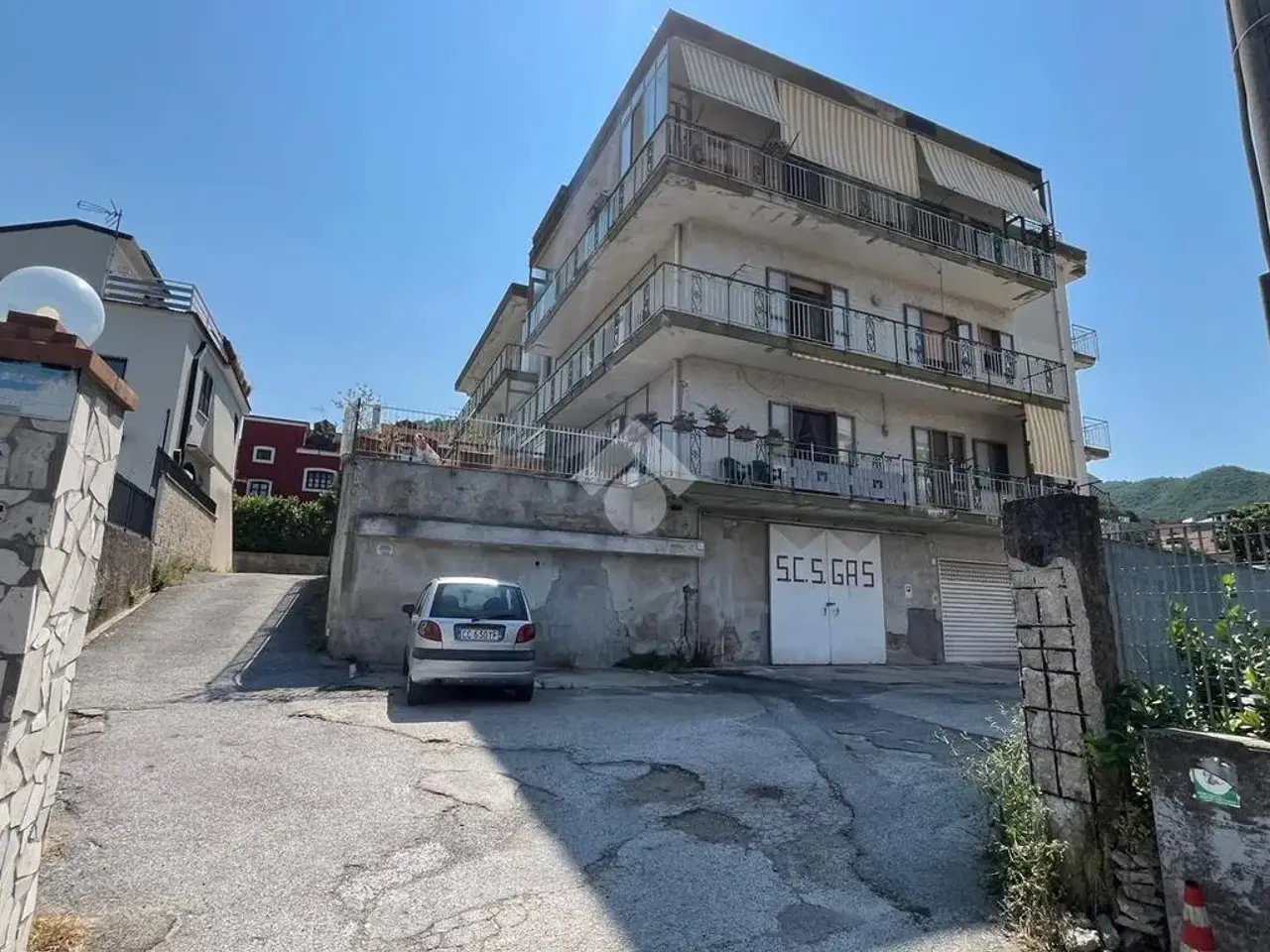 Magazzino in Via Sant' Andrea 71, Baronissi, {3} - Foto 2