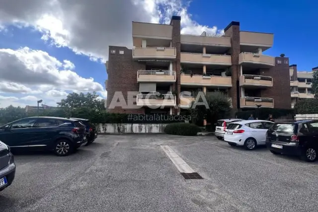 Posto auto in Via Colle Palazzo, Velletri - Foto 1