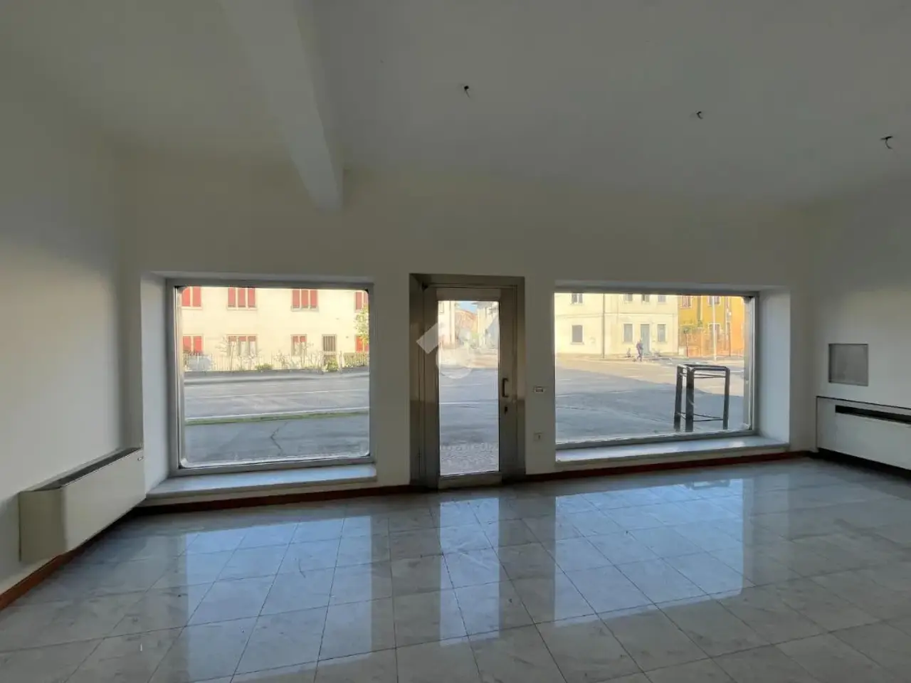 Negozio in Via Cavalieri di Vittorio Veneto 3, Rosa', {3} - Foto 1