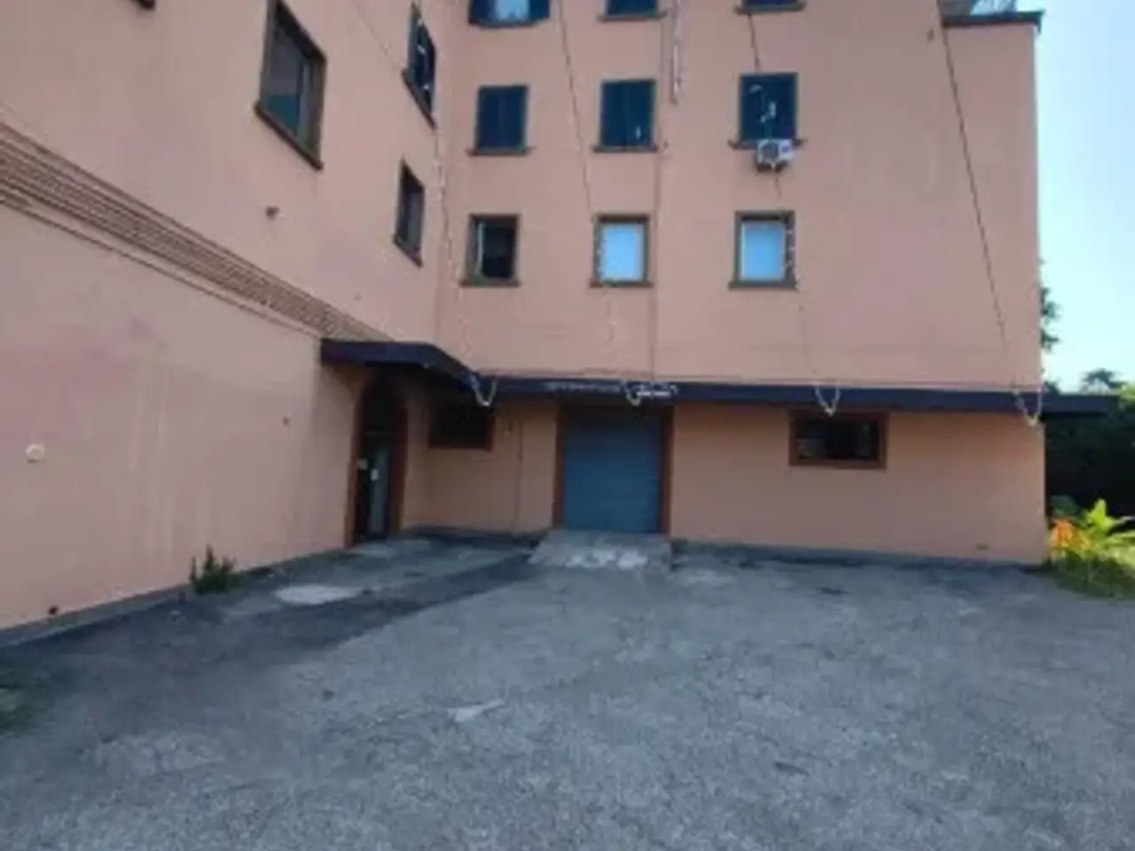 Negozio in Via delle Fortezze 12, Viterbo, {3} - Foto 1