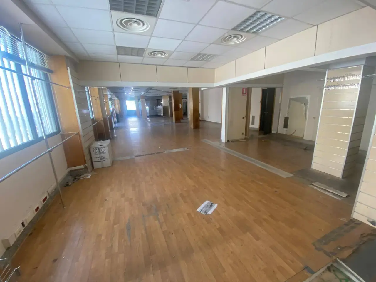 Esercizio commerciale in Via dell'Epomeo, Napoli, {3} - Foto 1