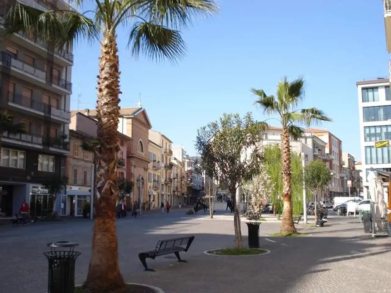 Negozio in Via Risorgimento, San Benedetto Del Tronto, {3} - Foto 1