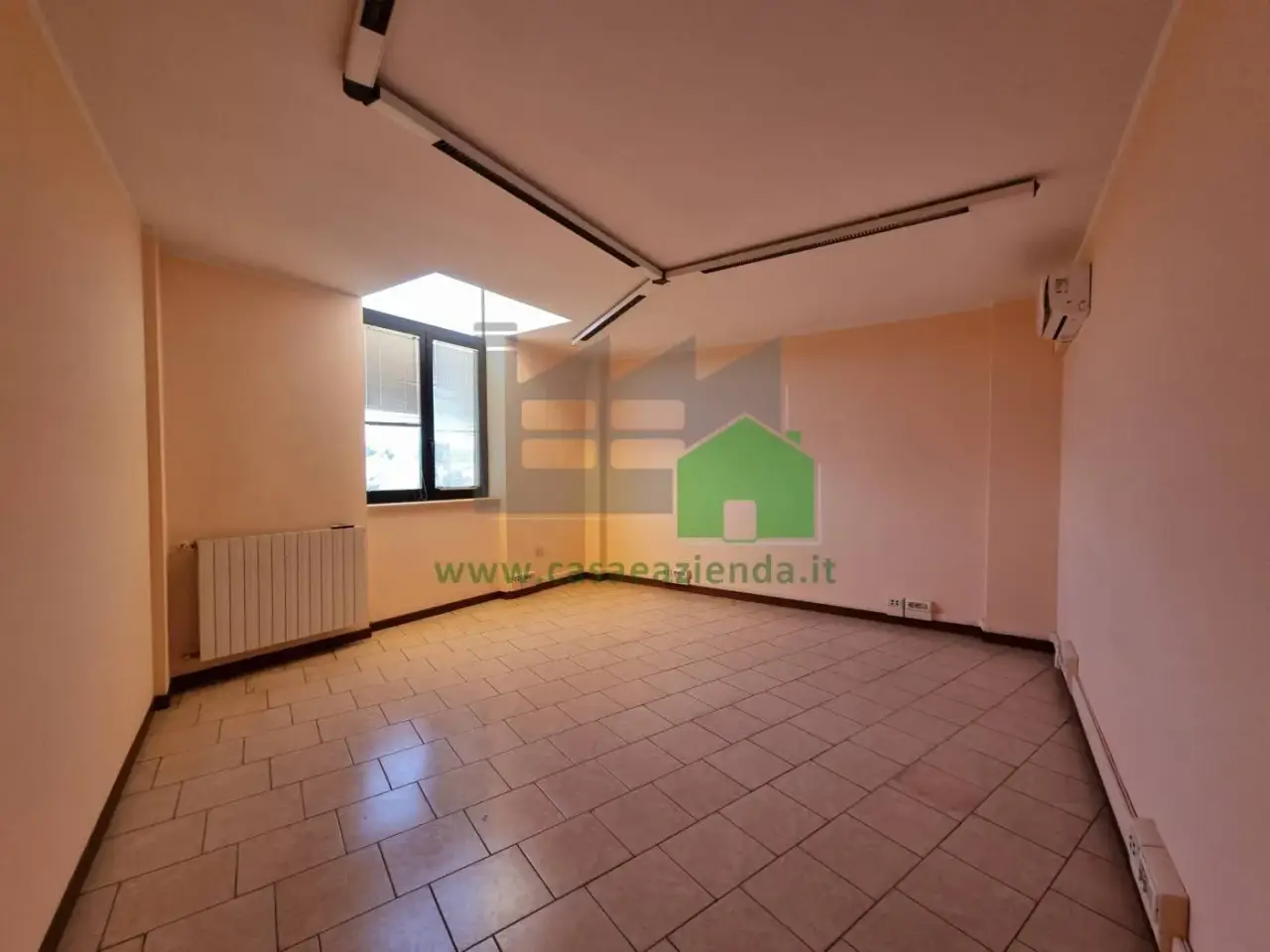 Ufficio in Via Achille Grandi 19a, Pessano Con Bornago, {3} - Foto 2