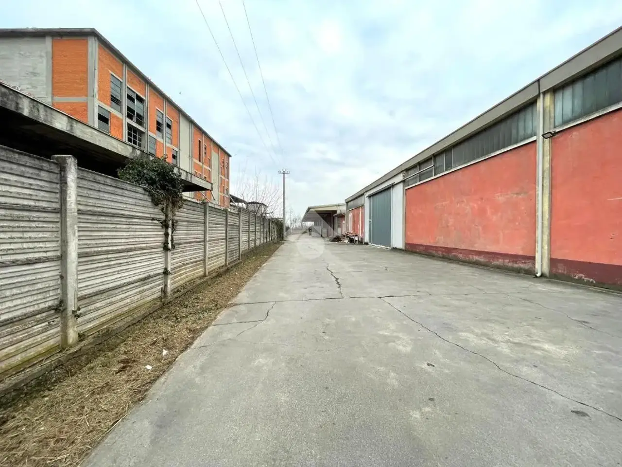 Capannone in Via Ss45bis 21, Poncarale, {3} - Foto 1