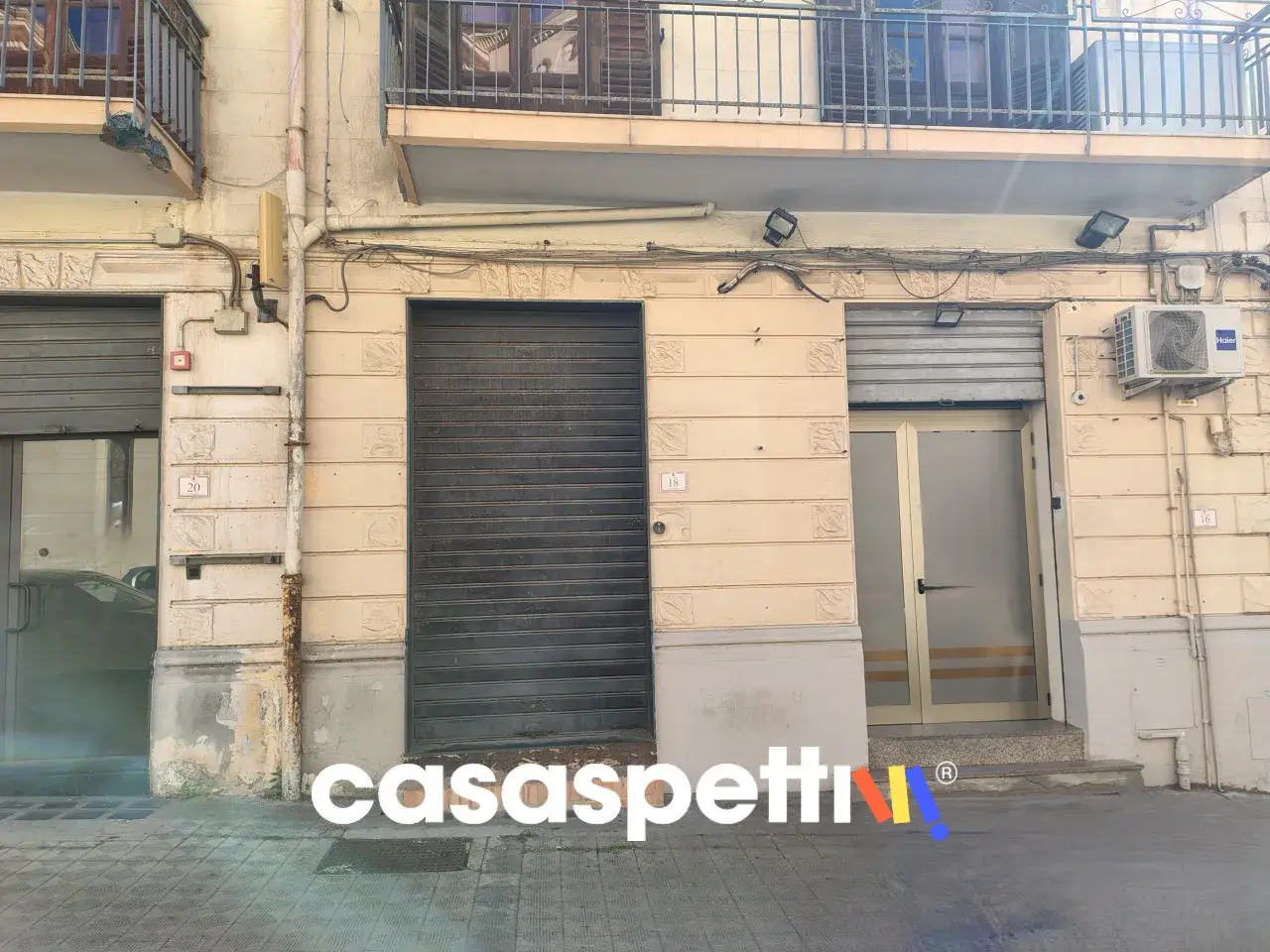 Negozio in Via Crocifisso, 18, Reggio Calabria, {3} - Foto 1