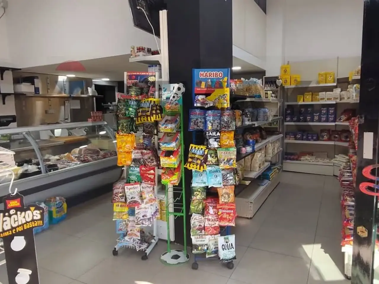 Esercizio commerciale in Via Giuseppe Torre 1, Pagani, {3} - Foto 2
