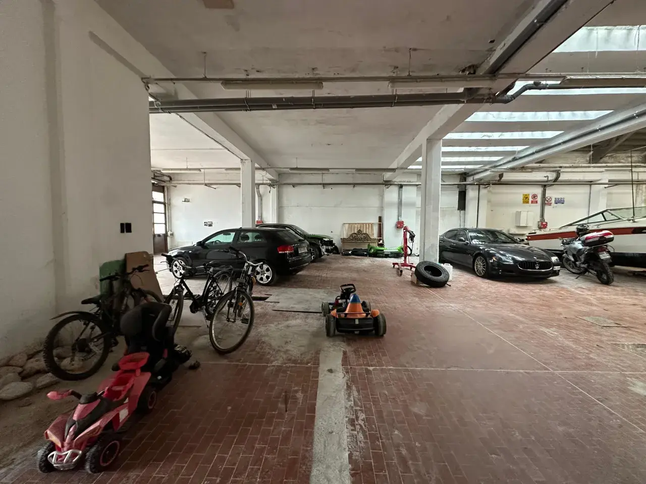 Capannone in Viale del Lavoro, Verona, {3} - Foto 1