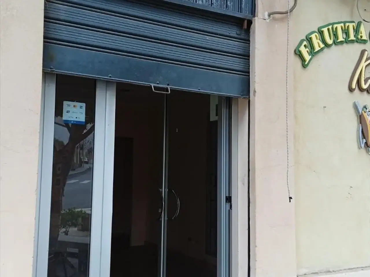 Locale commerciale in , Taurianova, {3} - Foto 2