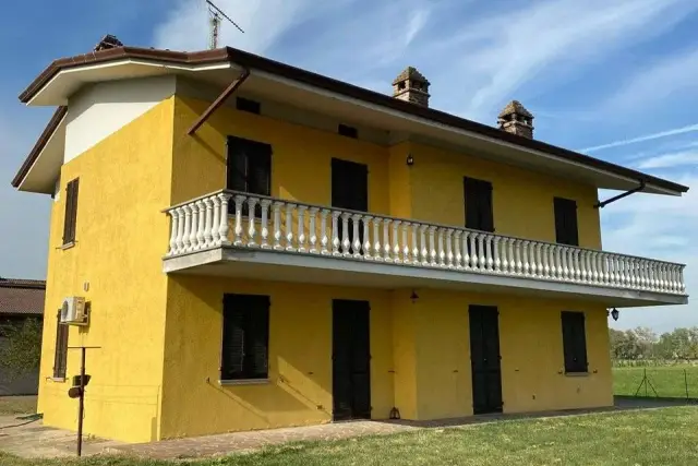 Mansion in Via Bredazzane, Montichiari - Photo 1