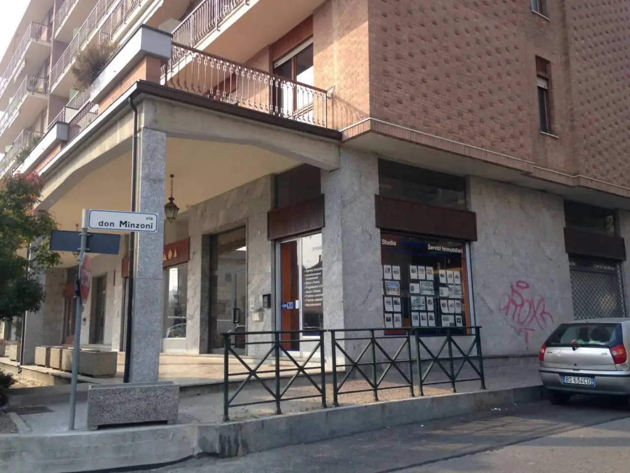 Negozio in Via Cervino 19, Rivoli, {3} - Foto 2
