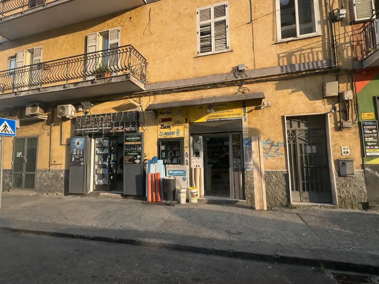 Esercizio commerciale in Calata Ponte di Casanova, Napoli, {3} - Foto 1