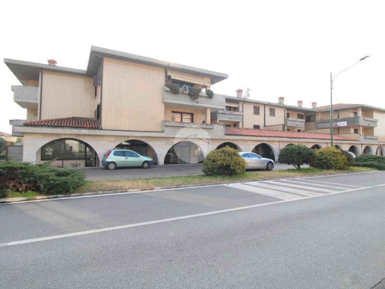 Negozio in Via B. Cavalli 36, Castrezzato, {3} - Foto 1