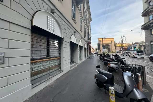 Negozio in Corso di Porta Romana 131, Milano - Foto 1