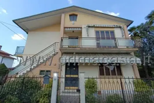 Detached house in Piazza Cesare Cappelletto 06, Scorzè - Photo 1